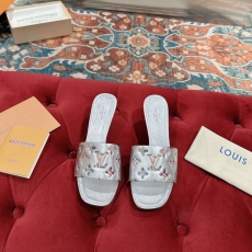 Louis Vuitton Slippers